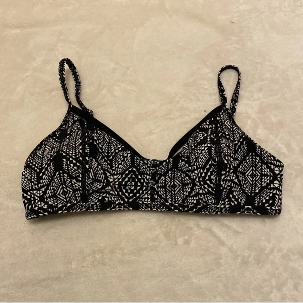 Xhilaration stylish bikini